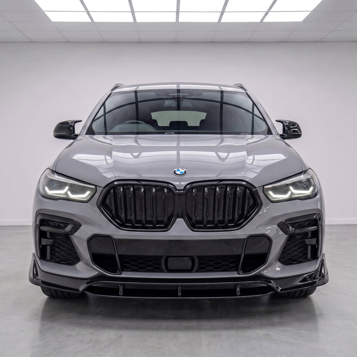 V1 kiiltävän musta koristesarja - yhteensopiva BMW X6:n (G06) kanssa