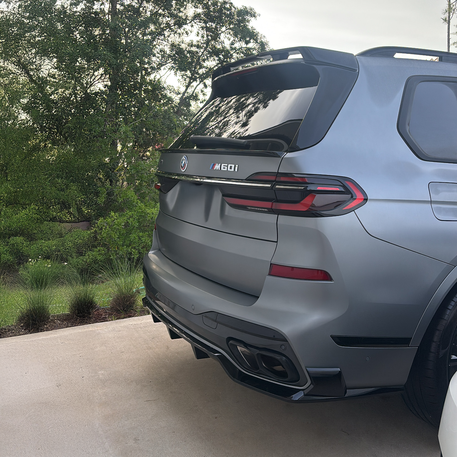 Kit Carrosserie Noir Brillant - Compatible avec BMW X7 LCI (G07)