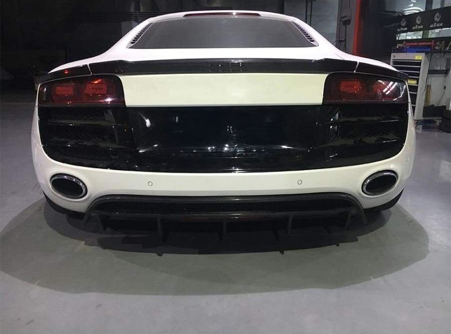 Diffuseur arrière en fibre de carbone pour Audi R8 V8/V10 (Type 42)