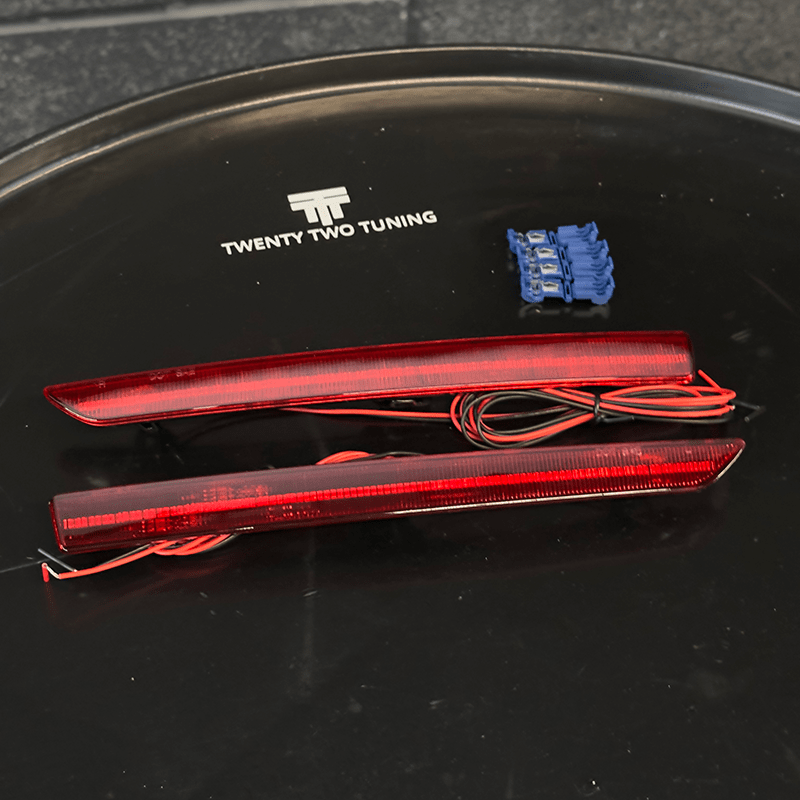 BMW M3/M4 (F80/F82/F83) OEM+ Rear Bumper Lower Reflector LED Replacement - EXL Design Reflector Kit