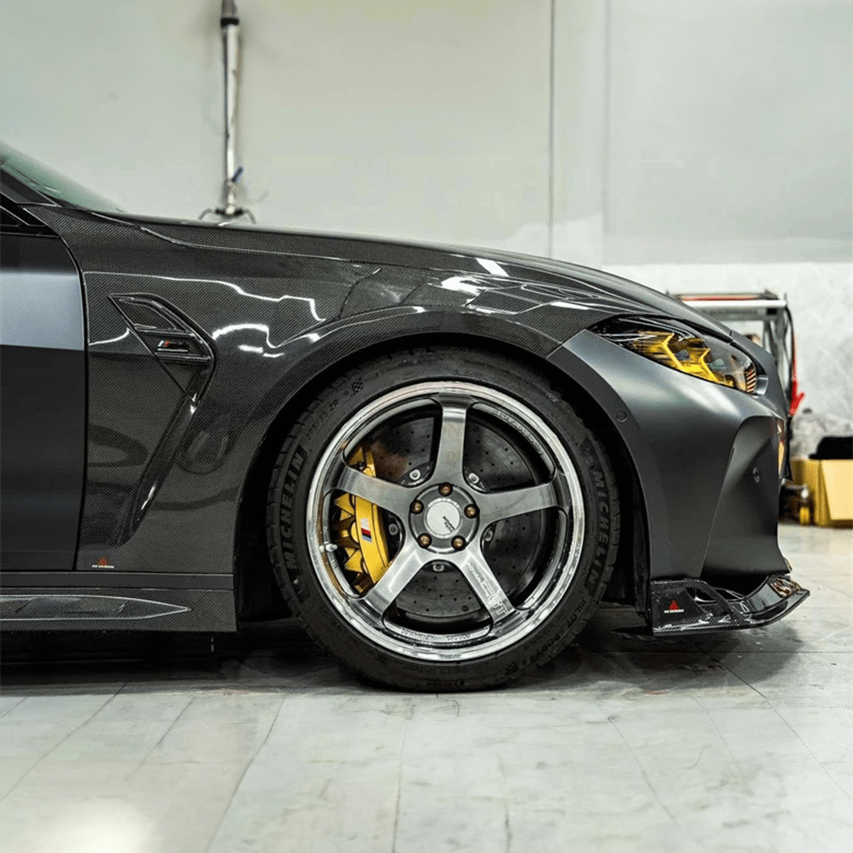 BMW M4 (G82/G83) AE Design Style Carbon Fibre Front Fenders/Wings - Twenty Two Tuning Front Fenders Complete