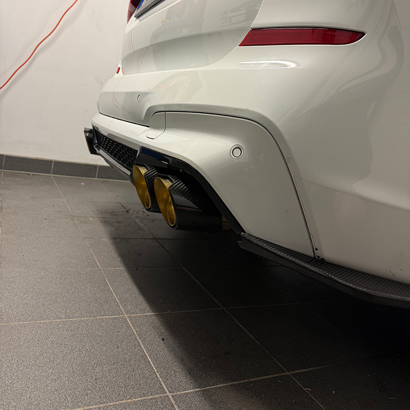 Sorties d'échappement en carbone TTT Slash Cut - Compatibles avec BMW X3M (F97)