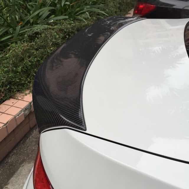 BMW 5 Seires/M5 (F10) Ducktail Style Carbon Fibre Rear Spoiler - Twenty Two Tuning Rear Spoiler