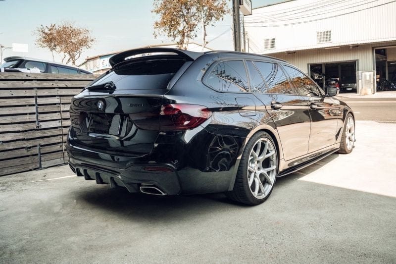 BMW 5 Series (G30/G31) Future Design Style Carbon Fibre Rear Diffuser - Twenty Two Tuning Rear Diffuser