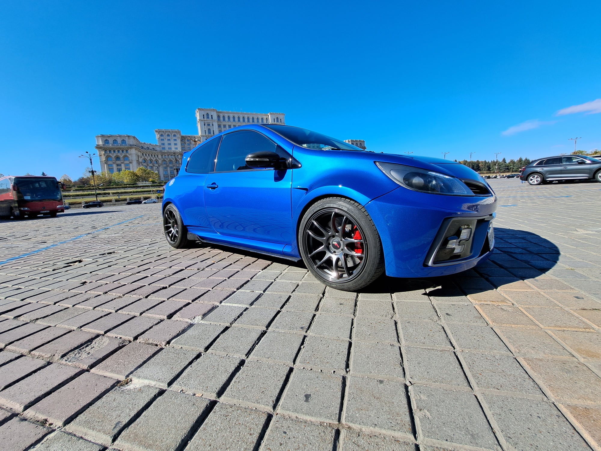 Le rôle de la fibre de carbone dans l'industrie automobile 