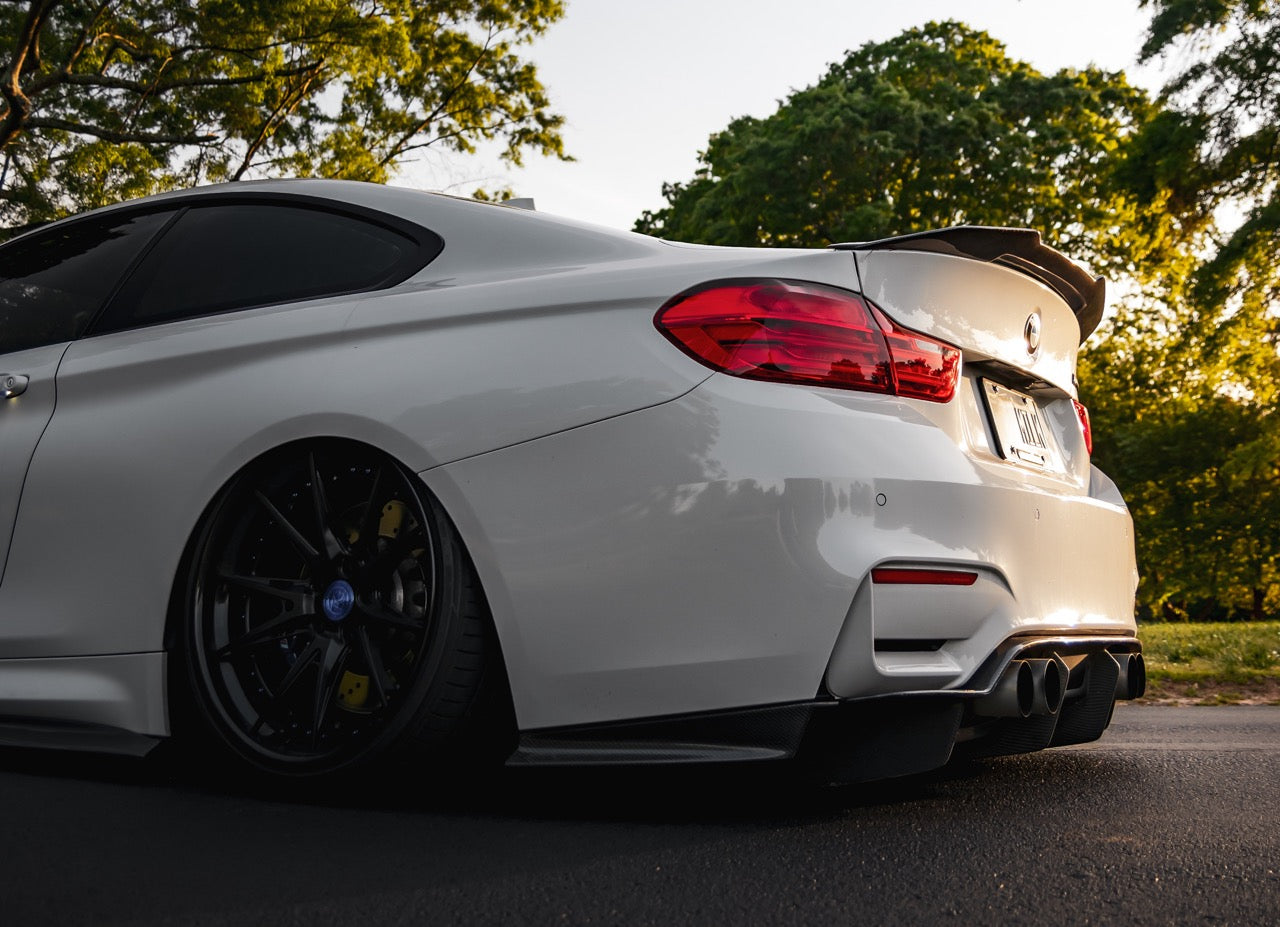 The Benefits of a Carbon Fibre Rear Diffuser for Your Vehicle