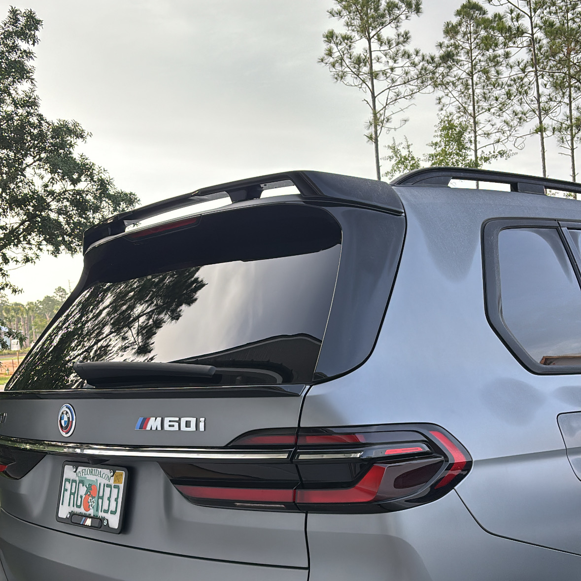 Kit Carrosserie Noir Brillant - Compatible avec BMW X7 LCI (G07)