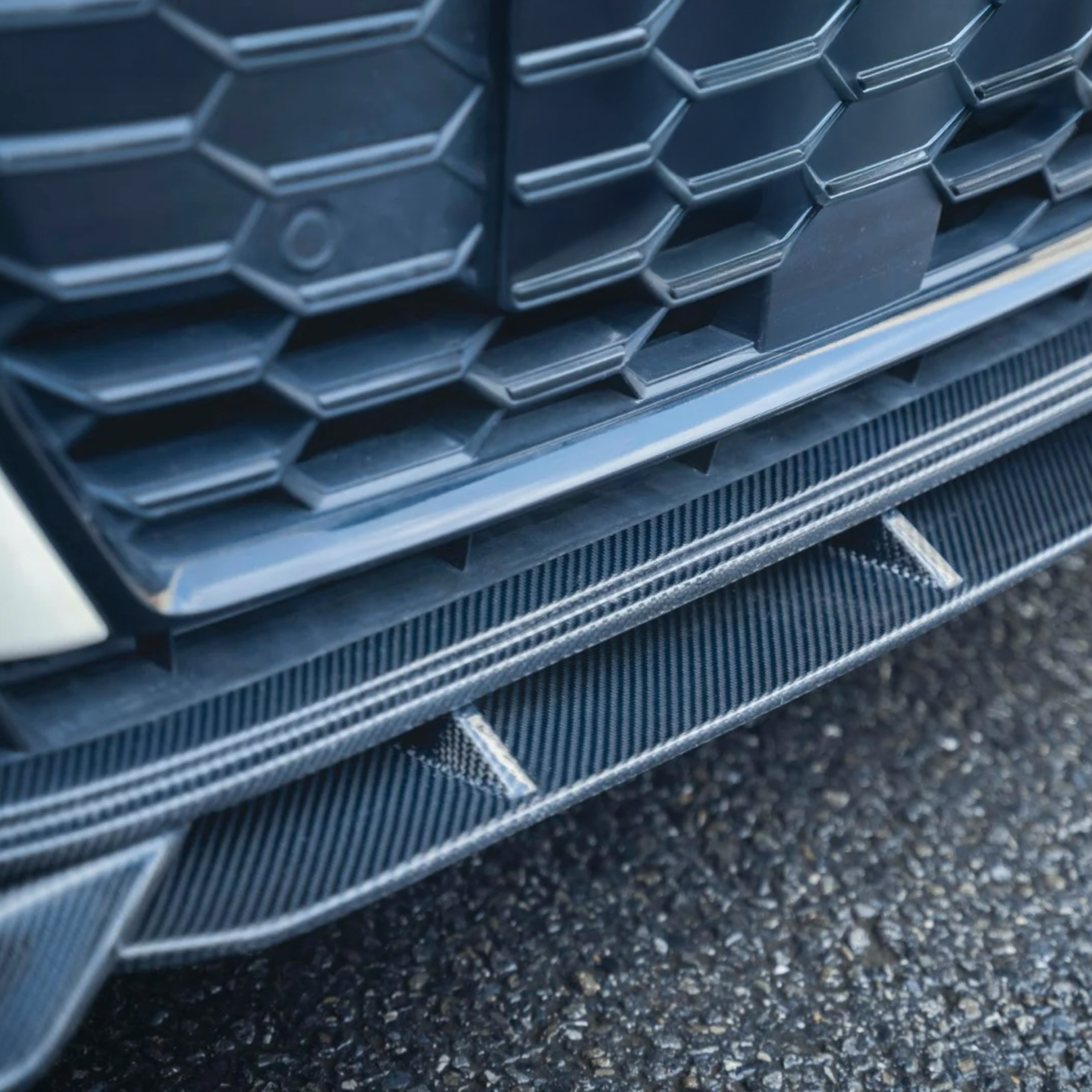 Becquet de lèvre avant en fibre de carbone style CMST pour Audi A3/S3 (8Y)
