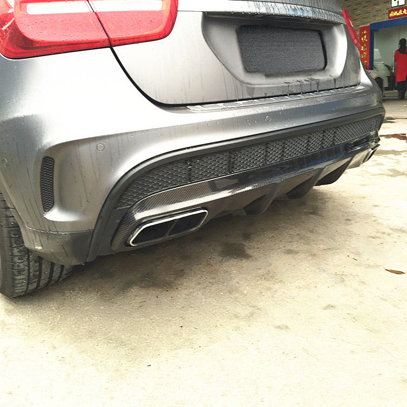 Diffuseur arrière en fibre de carbone OEM+ compatible avec Mercedes GLA45 (X156)