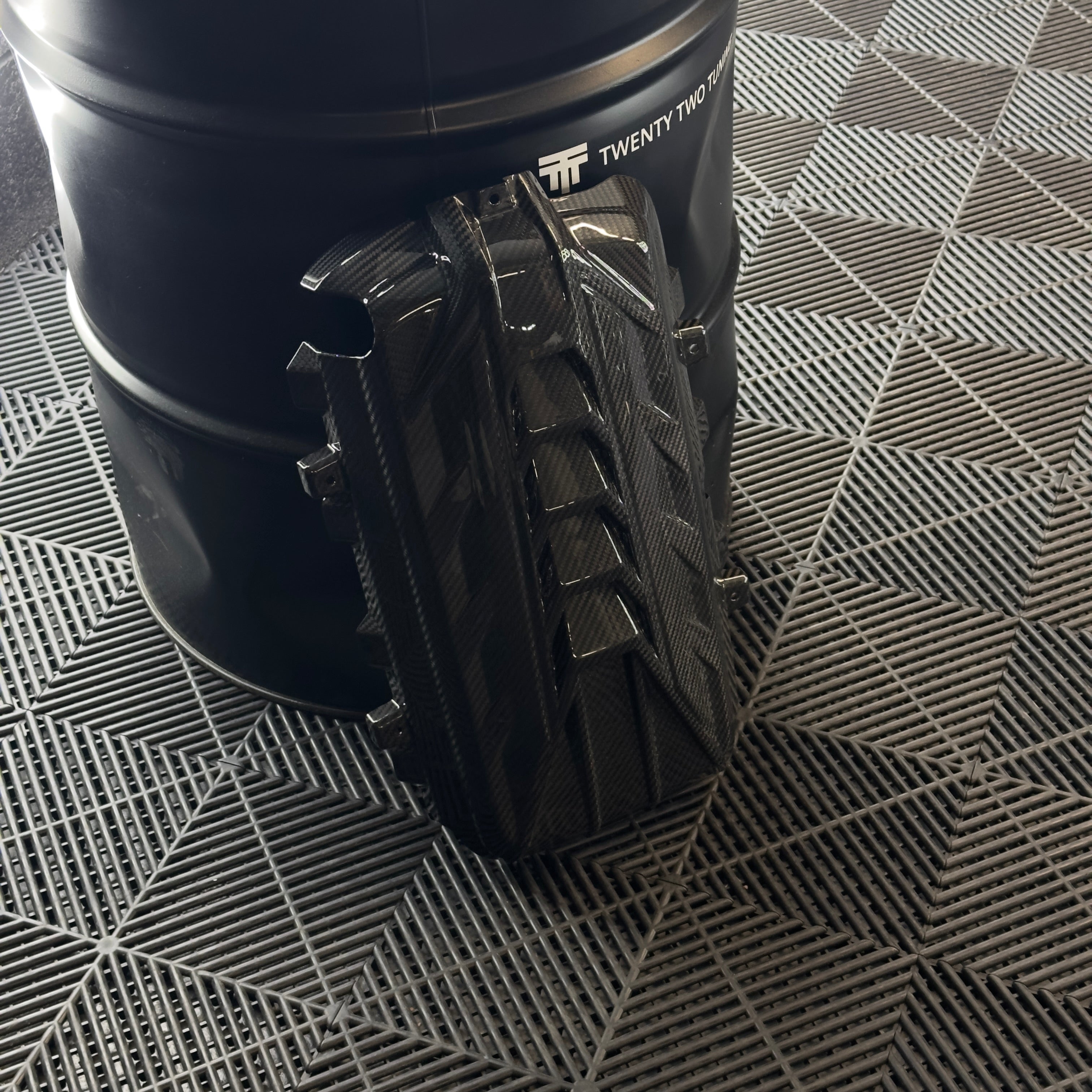 Chevrolet Corvette Stingray (C8) OEM+ Style Carbon Fiber Engine Cover