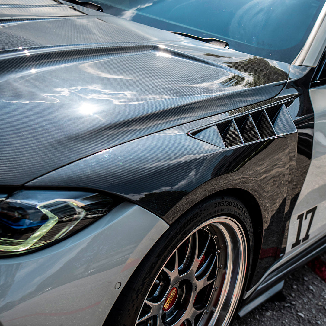 SOOQOO Prepreg Carbon Fiber Side Fenders Compatible With BMW M4 (G82/G82 LCI/G83/G83 LCI)