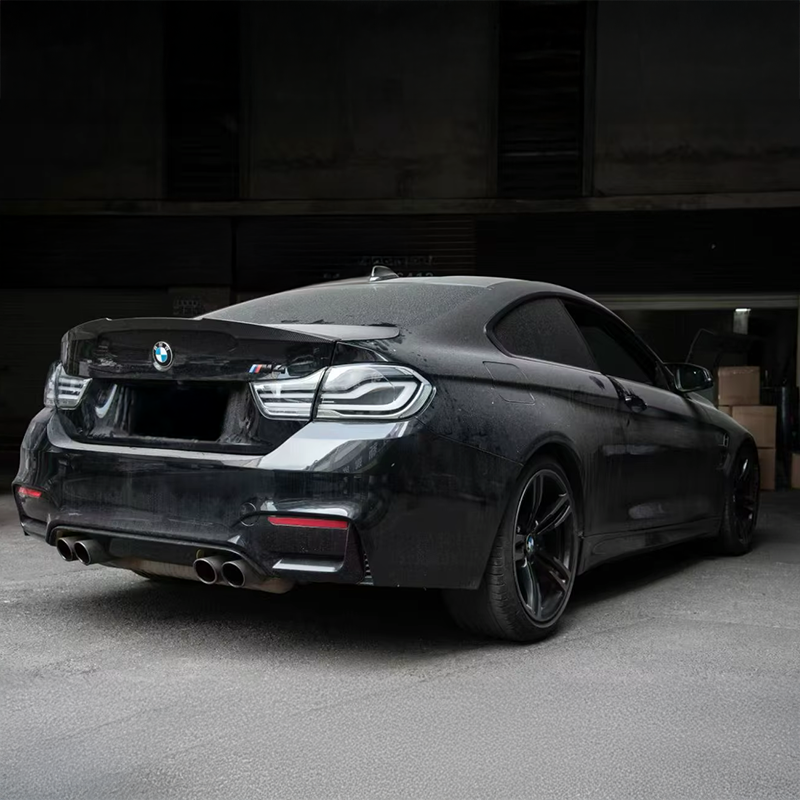 Facelift Rear Tail Lights - Compatible with BMW M4 (F82/F83)
