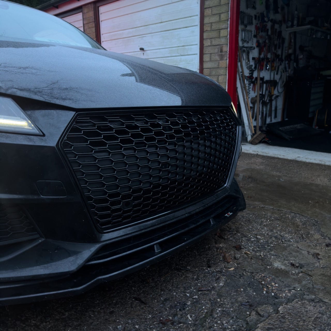Audi TT/TTS (MK3/8S) RS Style Gloss Black Honeycomb Front Grille - Twenty Two Tuning Front Grille