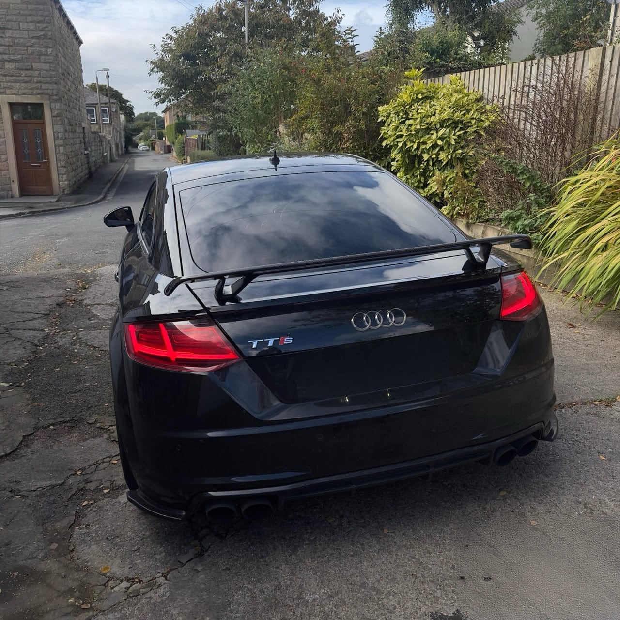 アウディ TT／TTS／TTRS（MK3／8S）2014～2023年用 V1 カーボン