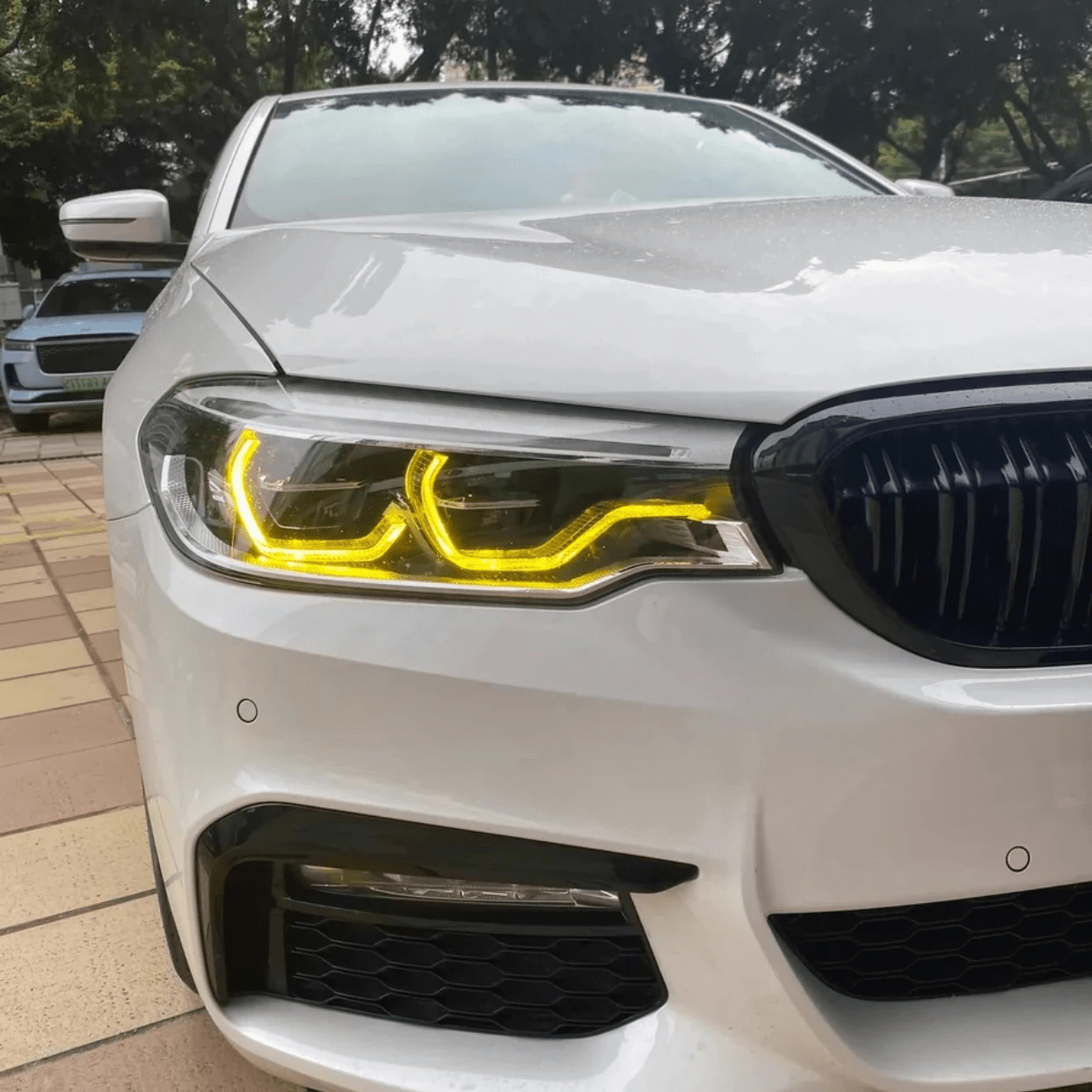 BMW 5 Series (G30/G31) CSL Yellow DRL Headlight Module Replacements - EXL Design DRLs