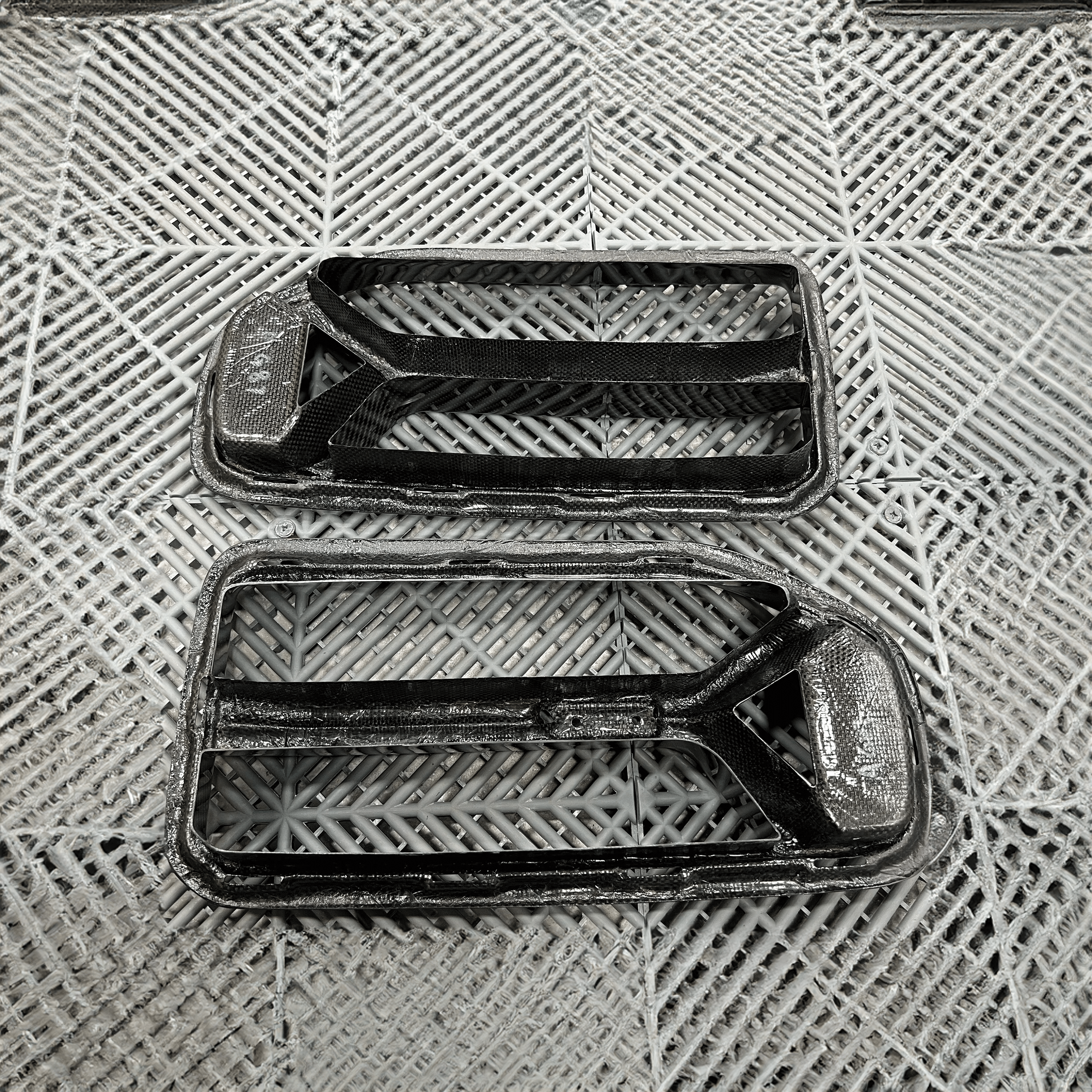 BMW M2 (G87) CSL Style Carbon Fibre Front Grille Trims - Twenty Two Tuning Front Grille