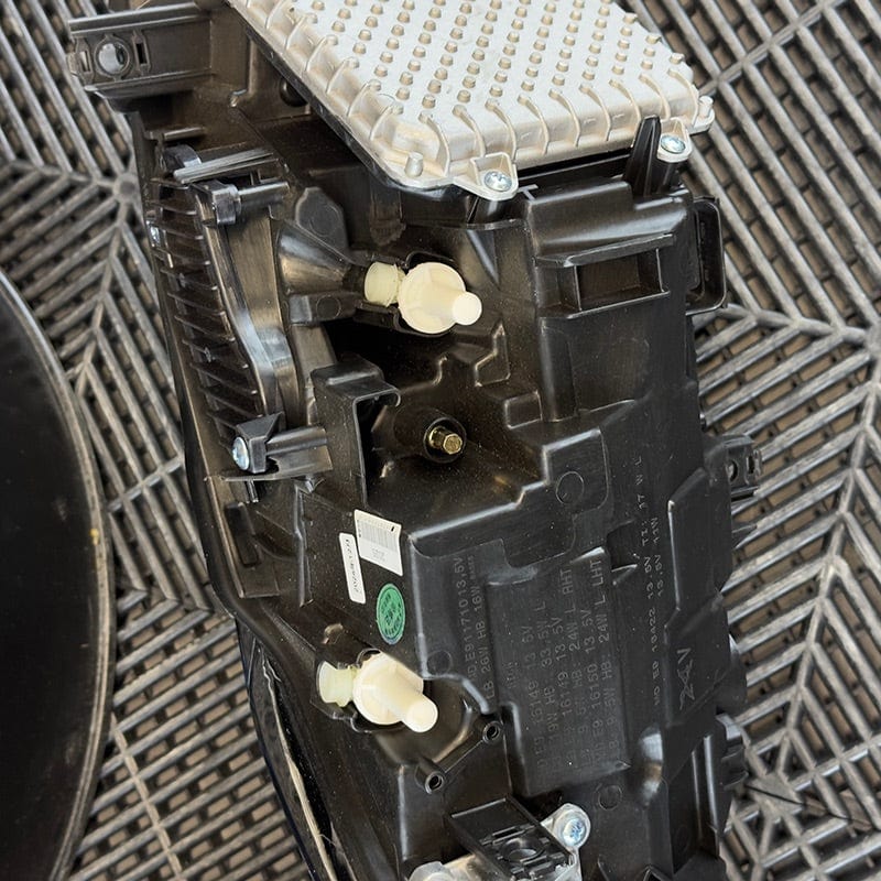 BMW M3/M4 (F80/F82/F83) OEM+ IKON Style Headlamp Upgrade (Plug and Play) - EXL Design Headlight/Headlamp Replacement