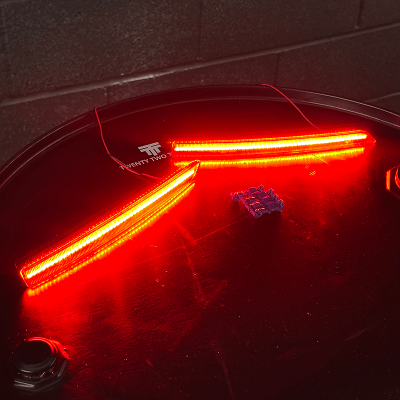 BMW M3/M4 (F80/F82/F83) OEM+ Rear Bumper Lower Reflector LED Replacement - EXL Design Reflector Kit