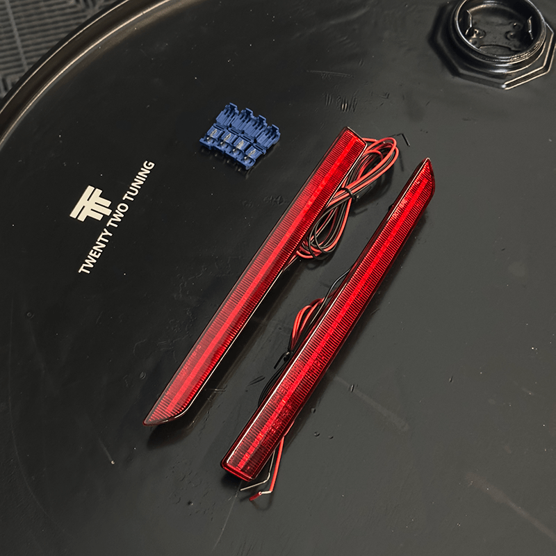 BMW M3/M4 (F80/F82/F83) OEM+ Rear Bumper Lower Reflector LED Replacement - EXL Design Reflector Kit