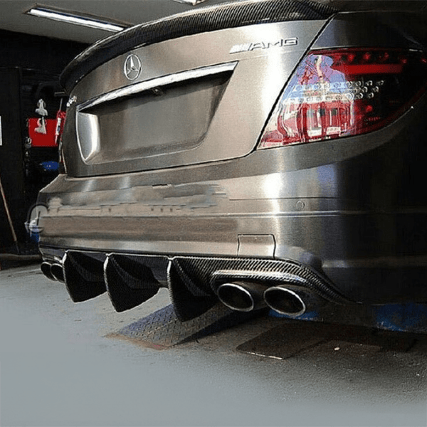 メルセデス・C63（W204）対応 前期ビッグフィンスタイル カーボン