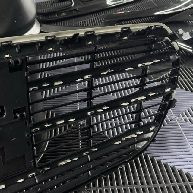 Mercedes Benz S-Class (W223) B Style Front Grille - Twenty Two Tuning Front Grille
