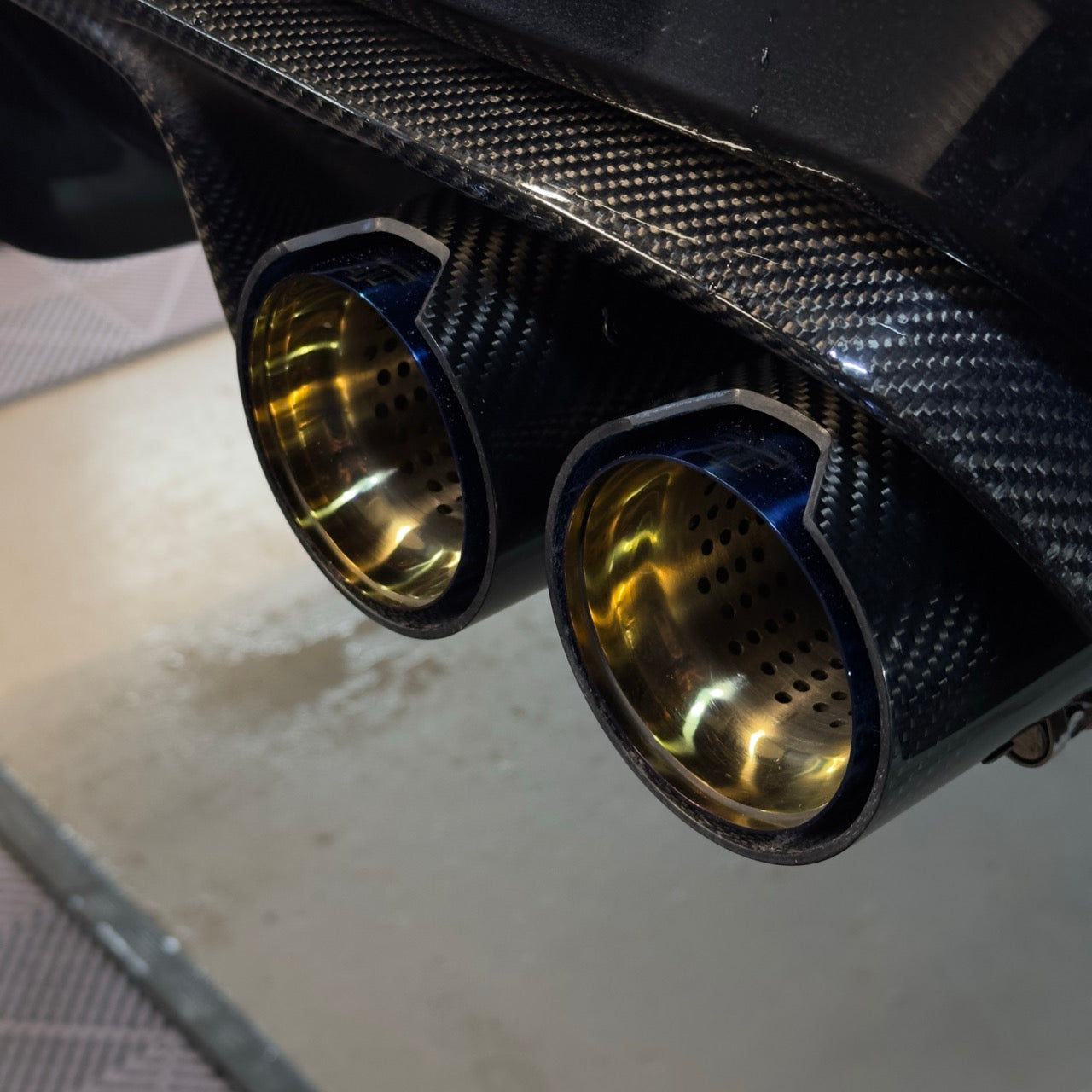 TTT Carbon Fibre Exhaust Tips - Compatible with BMW M4 (F82/F83) - Twenty Two Tuning Exhaust Tips