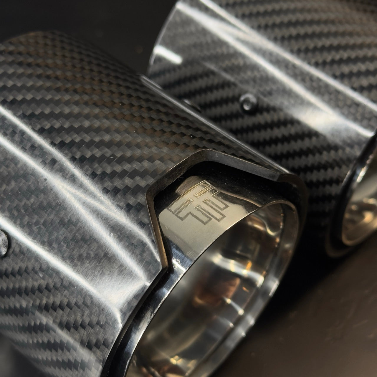 TTT Carbon Fibre Exhaust Tips - Compatible with BMW M5 (G90/G99) - Twenty Two Tuning Exhaust Tips