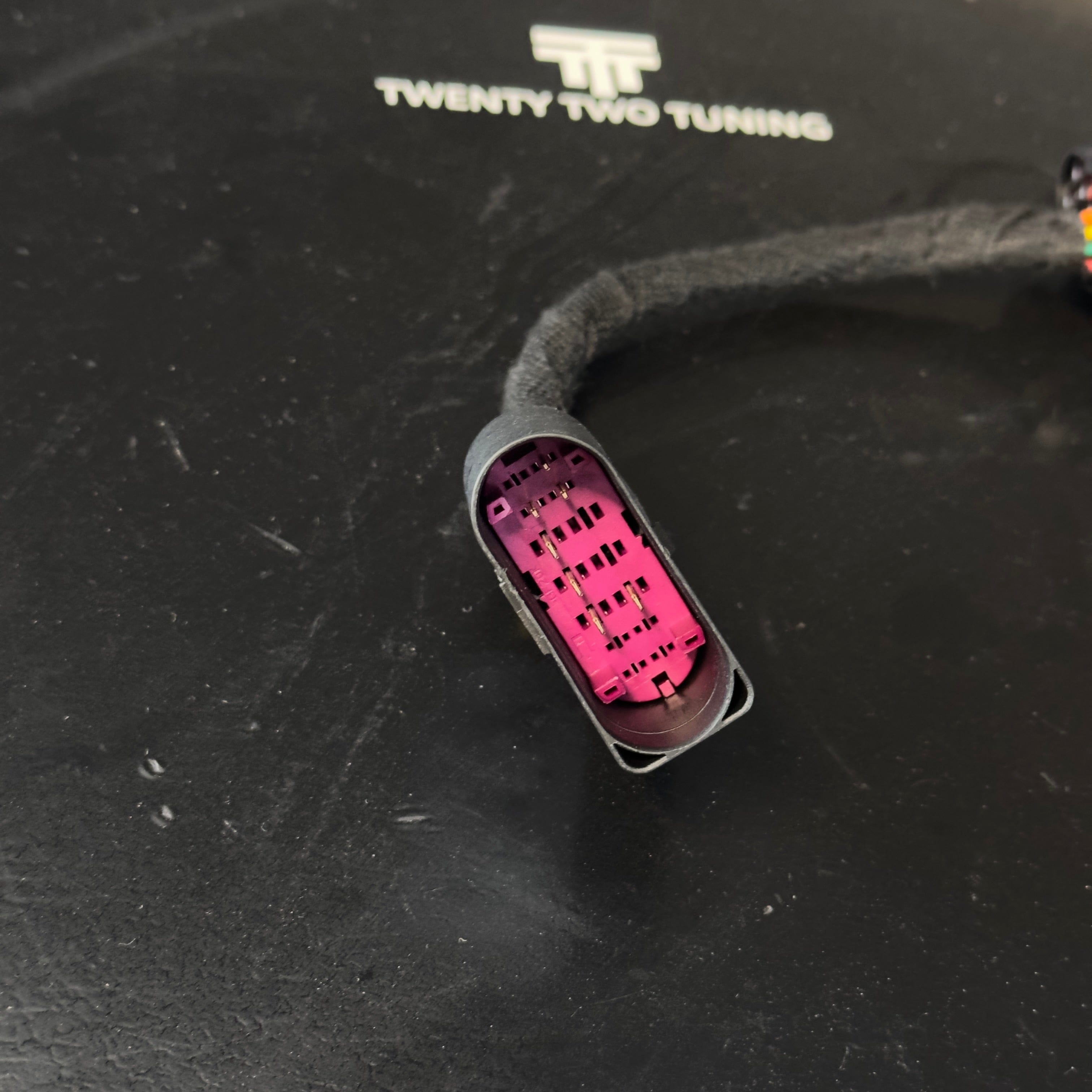 Volkswagen Golf (Mk7.5) Headlight Adapter Plug (10 Pin - 14 Pin) - EXL Design Headlight/Headlamp Replacement