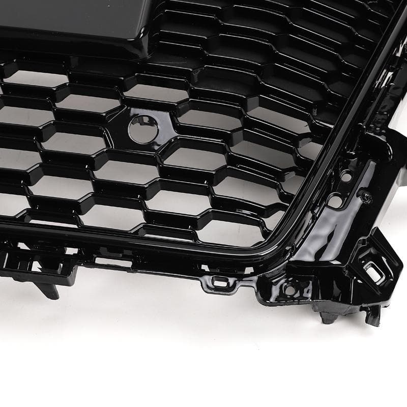 V2 ハニカム グロスブラック フロントグリル（Audi TT/TTS（MK3/8S）対応）