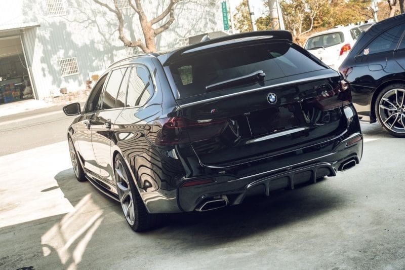 BMW 5 Series (G30/G31) Future Design Style Carbon Fibre Rear Diffuser - Twenty Two Tuning Rear Diffuser