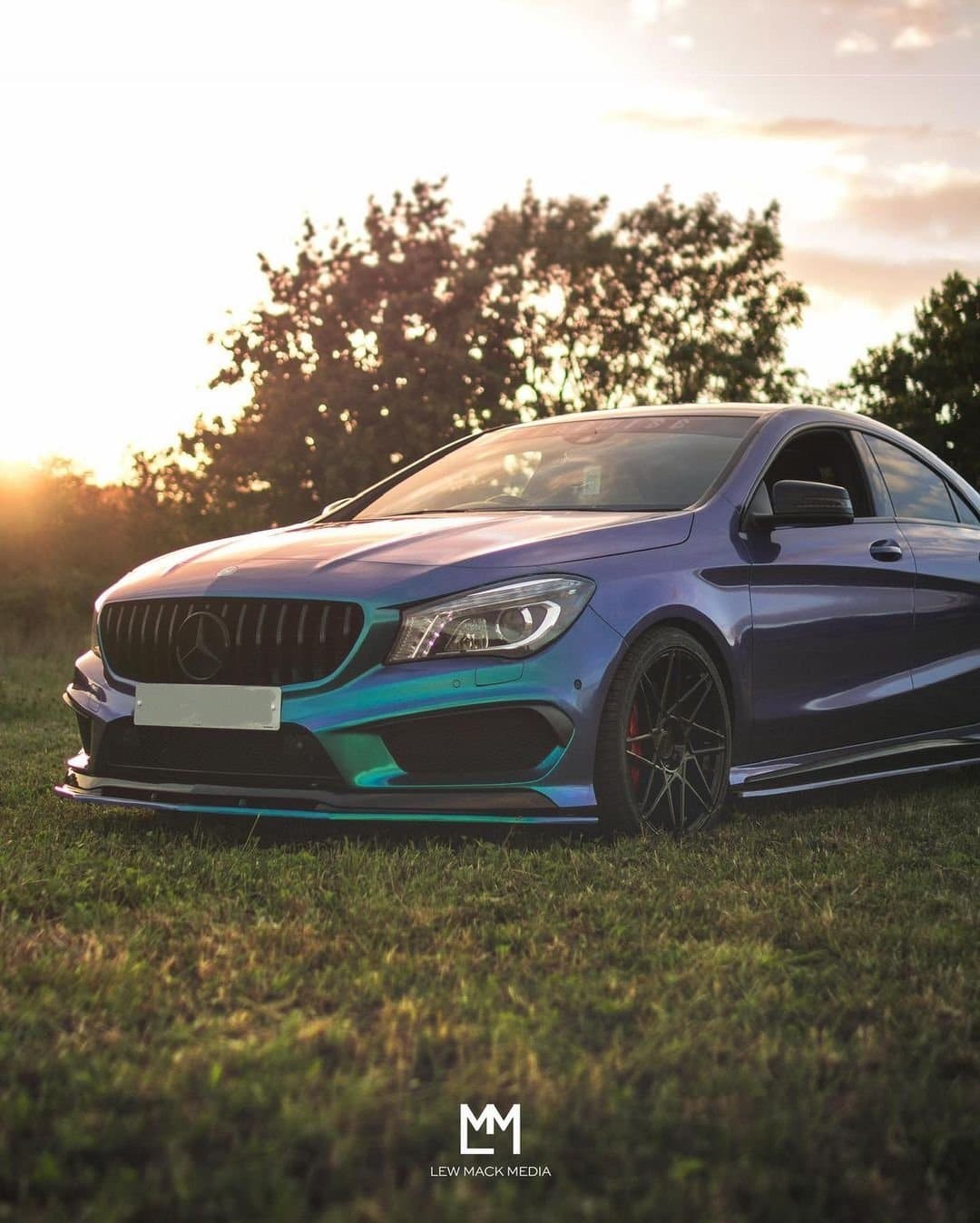 Mercedes Benz CLA-Class/CLA45 (W117/C117) GT/Panamericana Style Gloss Black Grille - Twenty Two Tuning Front Grille