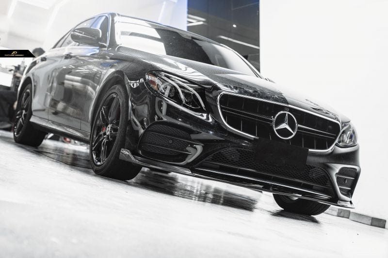 E63スタイル グロスブラック フロントグリル（メルセデス・Eクラス